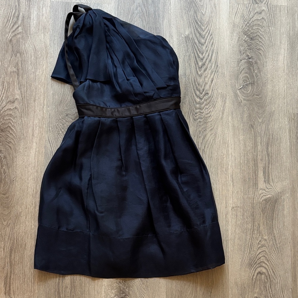 Thread Social Elegant Black One-Shoulder Dress